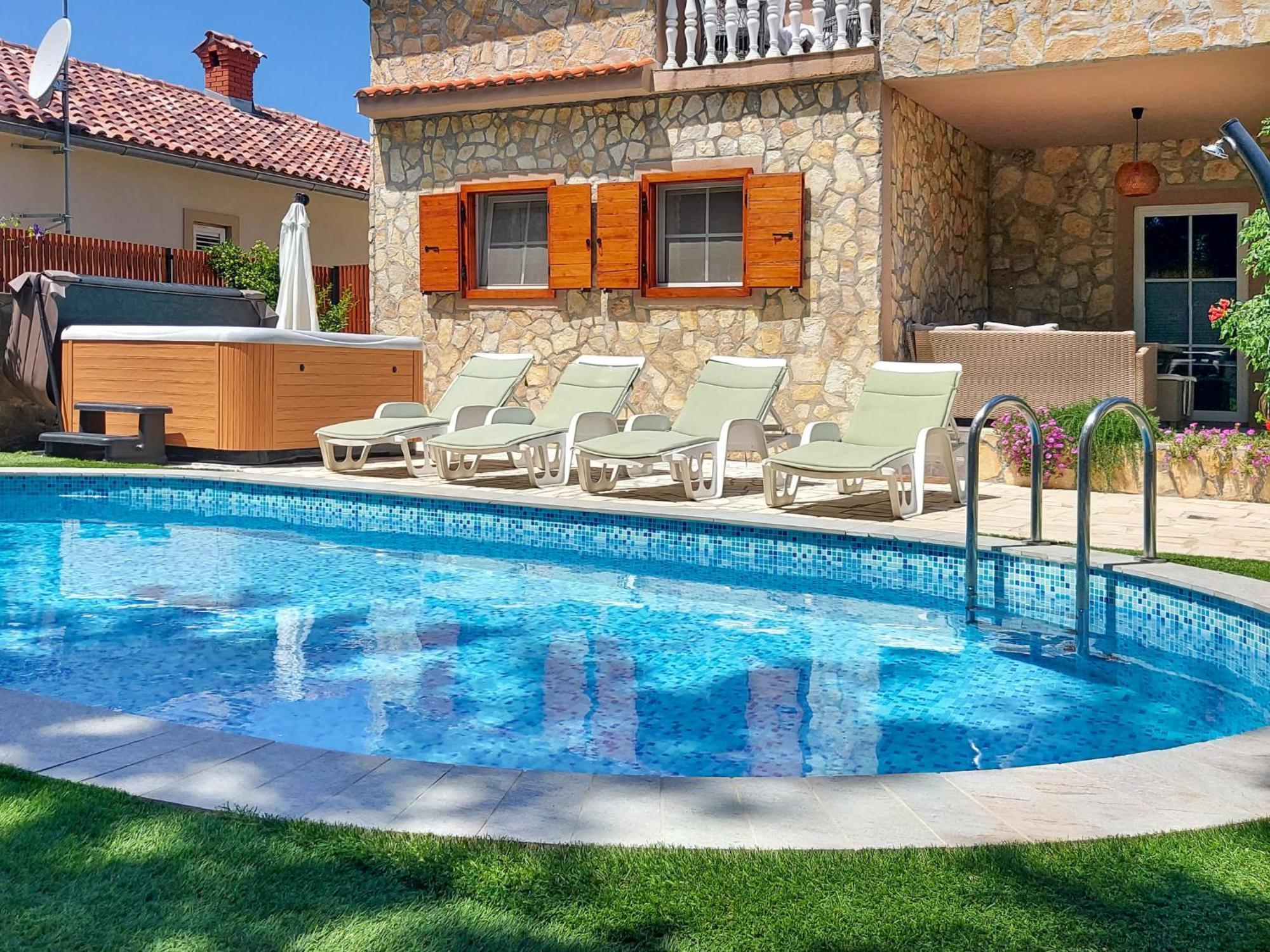 Holiday Home Mikac - Mlk136 By Interhome Dobrinj Екстериор снимка